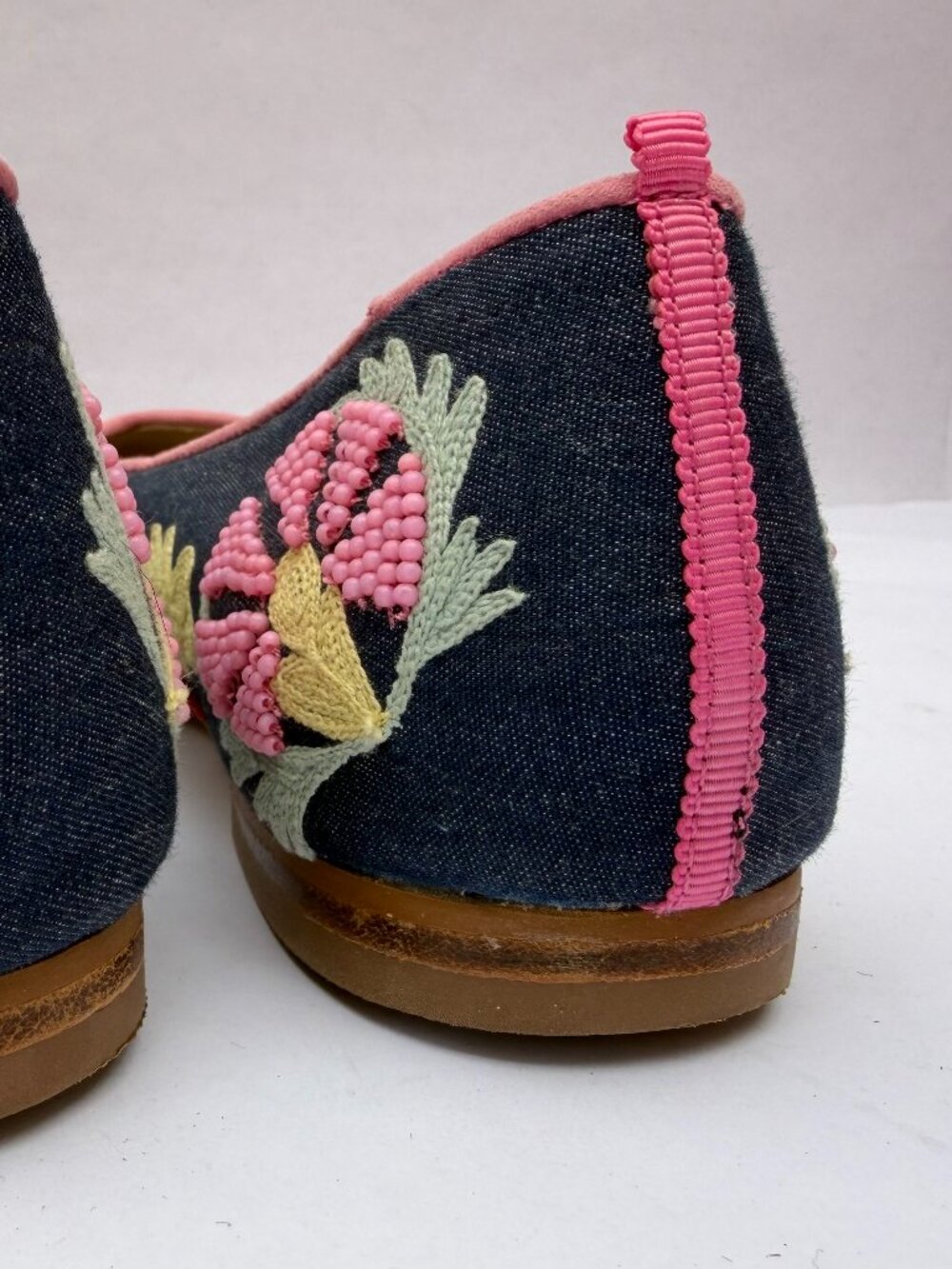 Boden Beaded Embroidered Denim Pointed Toe Flats EU 39 US 8.5 Floral Blue Pink - Picture 4 of 8